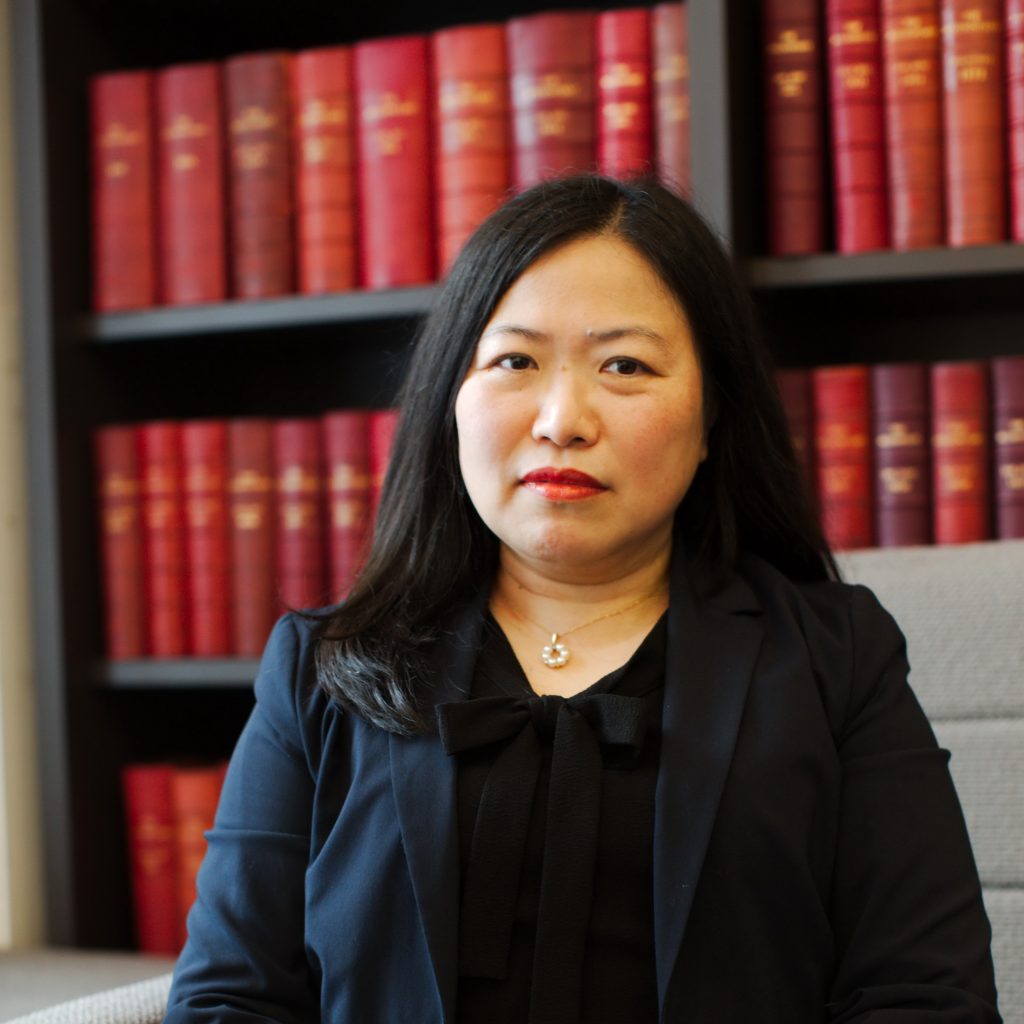 代表略歴:  吉田 千恵